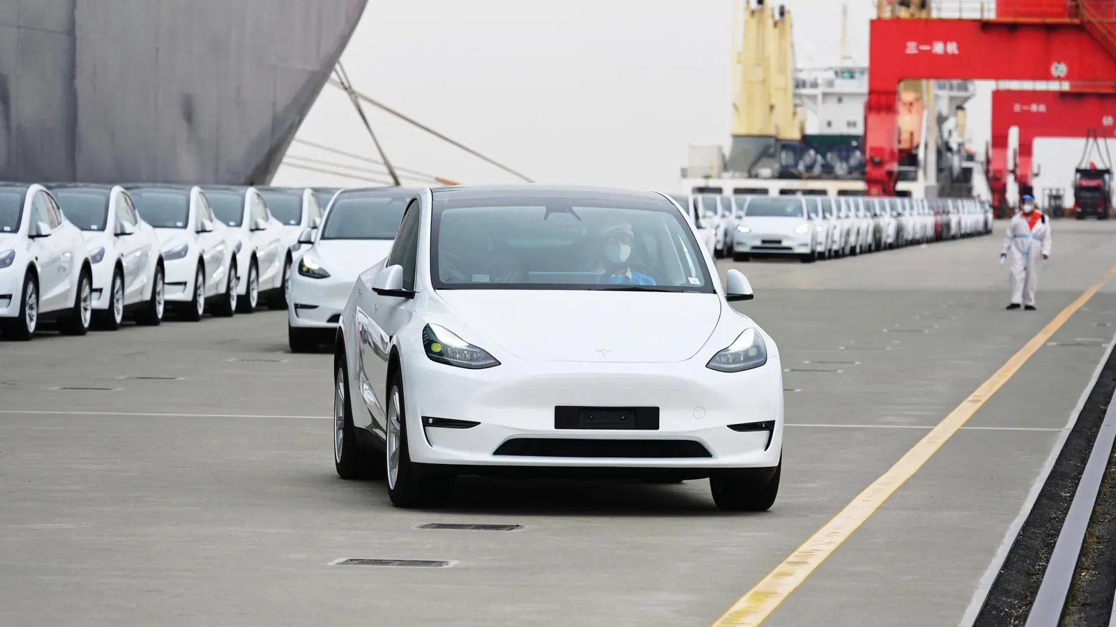 Thousands of Tesla Cars Recalled